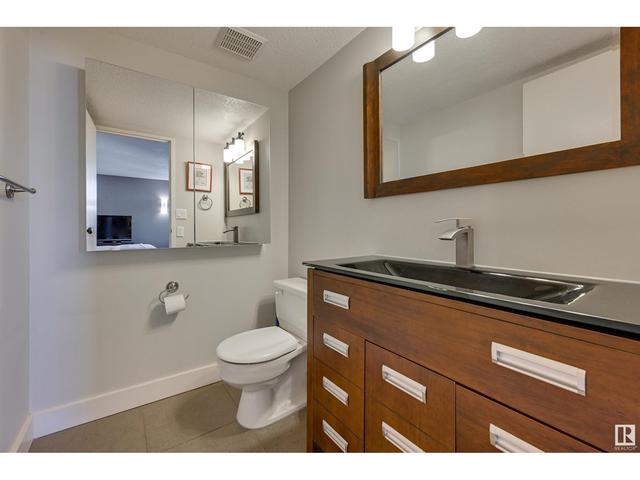 1104 - 11710 100 Av Nw, Condo with 2 bedrooms, 1 bathrooms and 1 parking in Edmonton AB | Image 22