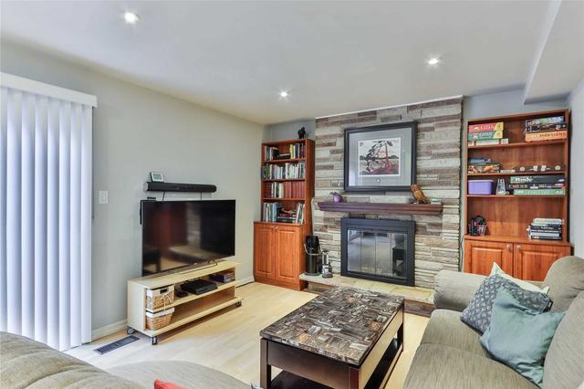 40 Bevdale Rd, House detached with 3 bedrooms, 2 bathrooms and 3 parking in Toronto ON | Image 2