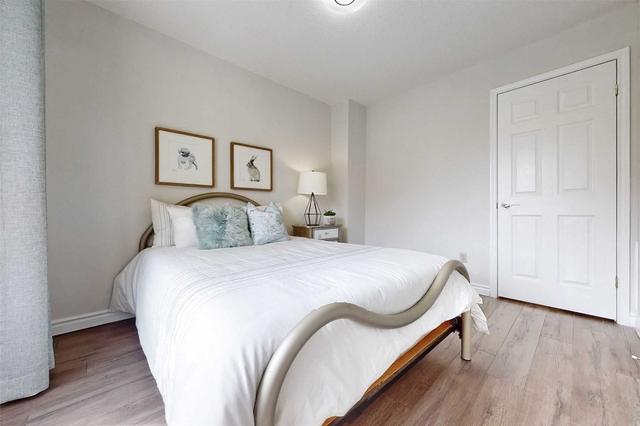 52 - 10 Cardwell Ave, Townhouse with 4 bedrooms, 4 bathrooms and 2 parking in Toronto ON | Image 16