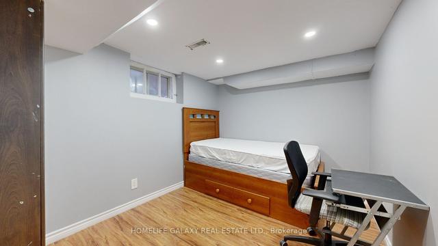 38 Cline Ave S, House detached with 5 bedrooms, 3 bathrooms and 5 parking in Hamilton ON | Image 21