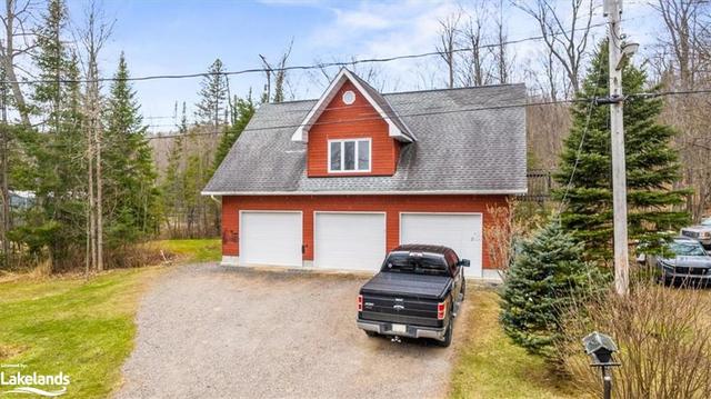 1319 & 1321 Sullivan Drive, House detached with 3 bedrooms, 1 bathrooms and 8 parking in Dysart et al ON | Image 27
