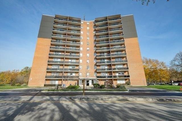 608 - 3145 Queen Frederica Dr, Condo with 2 bedrooms, 1 bathrooms and 1 parking in Mississauga ON | Image 1