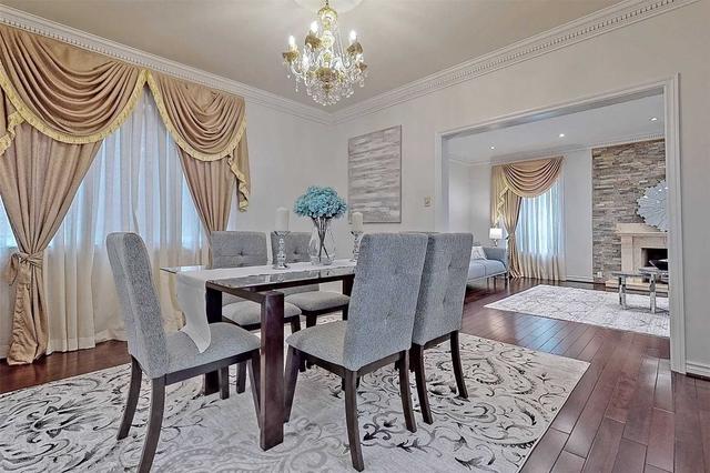 45 Eastdale Cres, House detached with 5 bedrooms, 5 bathrooms and 4 parking in Richmond Hill ON | Image 3