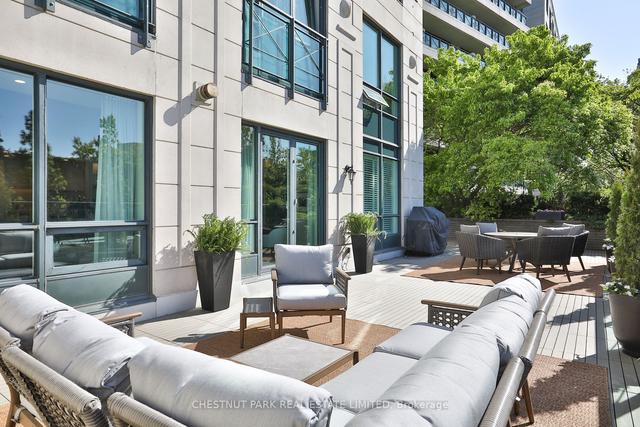 208 - 20 Scrivener Sq, Condo with 2 bedrooms, 2 bathrooms and 1 parking in Toronto ON | Image 22