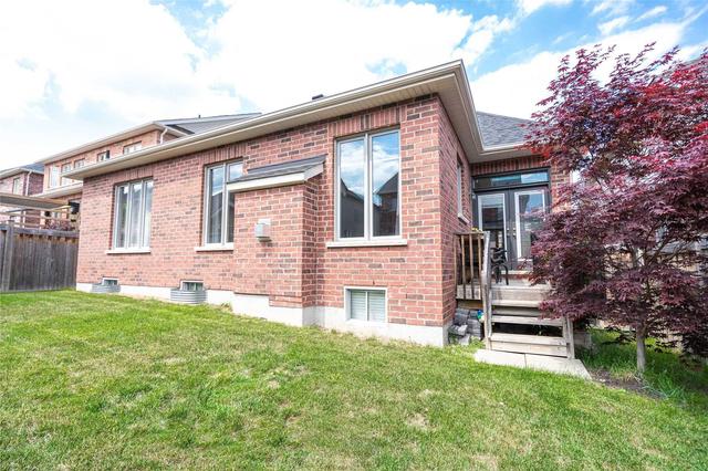 16 Billy Crct, House detached with 3 bedrooms, 5 bathrooms and 6 parking in Caledon ON | Image 33