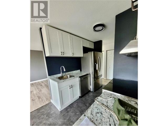 3505 - 38 Street Unit# 208, Condo with 3 bedrooms, 1 bathrooms and 1 parking in Vernon BC | Image 4