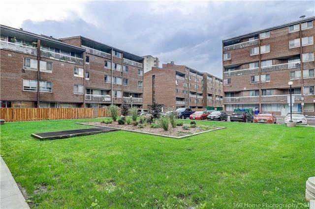 607 - 4062 Lawrence Ave, Condo with 2 bedrooms, 1 bathrooms and 1 parking in Toronto ON | Image 1
