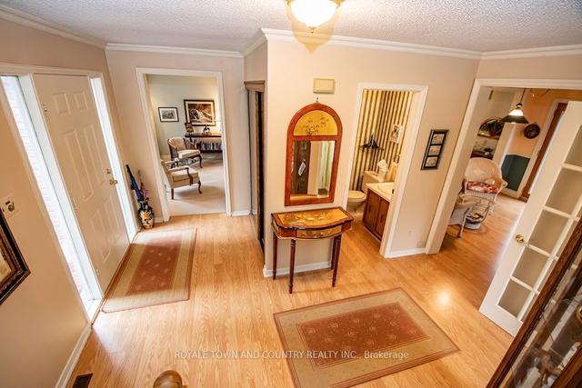 18 Corneil St, House detached with 3 bedrooms, 3 bathrooms and 4 parking in Kawartha Lakes ON | Image 23