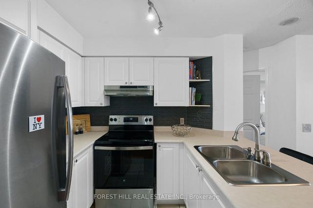 501 - 18 Parkview Ave, Condo with 1 bedrooms, 1 bathrooms and 1 parking in Toronto ON | Image 2