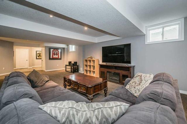 515 St Moritz Ave, House detached with 4 bedrooms, 5 bathrooms and 4 parking in Waterloo ON | Image 19