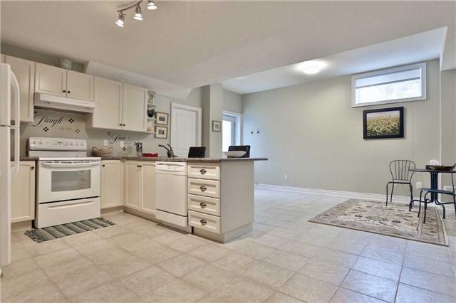 975 Fredonia Dr, House detached with 4 bedrooms, 5 bathrooms and 4 parking in Mississauga ON | Image 18