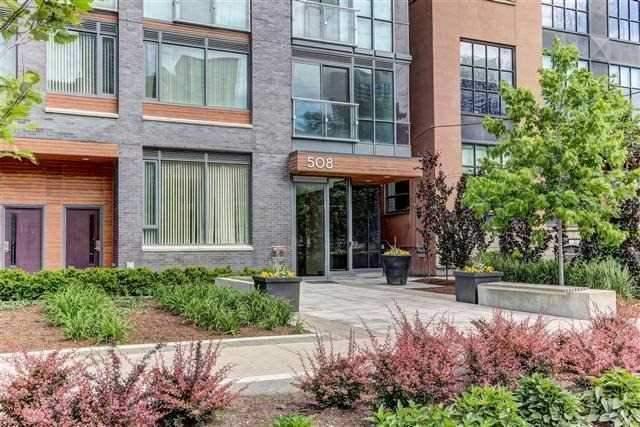 201 - 508 Wellington St W, Condo with 1 bedrooms, 1 bathrooms and 1 parking in Toronto ON | Image 2