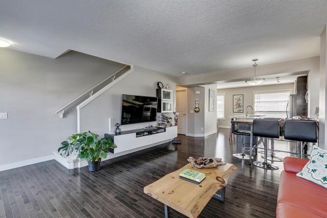 35 Aspen Hills Green Sw, Home with 2 bedrooms, 2 bathrooms and 2 parking in Calgary AB | Image 23
