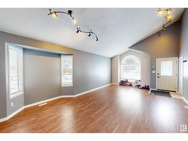 1415 48a St Nw, House detached with 6 bedrooms, 3 bathrooms and 4 parking in Edmonton AB | Image 8