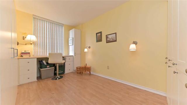 206 - 100 County Court Blvd, Condo with 2 bedrooms, 2 bathrooms and 1 parking in Brampton ON | Image 2