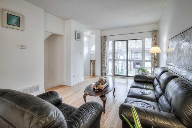 3 - 10 Reidmount Ave, Townhouse with 3 bedrooms, 2 bathrooms and 2 parking in Toronto ON | Image 25
