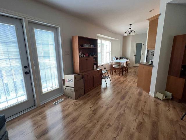 1115 43 Avenue N, Home with 5 bedrooms, 3 bathrooms and 2 parking in Lethbridge AB | Image 13