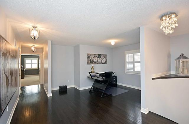356 Michener Pl, House detached with 4 bedrooms, 4 bathrooms and 2 parking in Milton ON | Image 15
