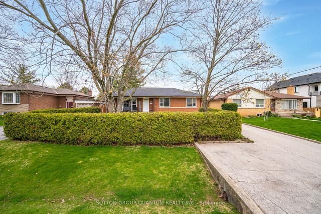 299 Woodale Ave, House detached with 3 bedrooms, 2 bathrooms and 5 parking in Oakville ON | Image 22