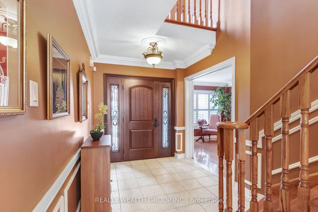 105 Red River Cres, House detached with 4 bedrooms, 4 bathrooms and 7 parking in Newmarket ON | Image 34