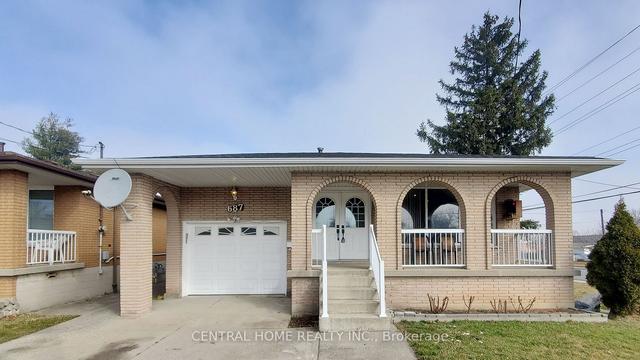 687 7th Ave, House detached with 3 bedrooms, 2 bathrooms and 4 parking in Hamilton ON | Image 12