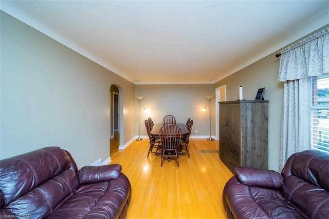 6632 Glendoone St, House detached with 3 bedrooms, 1 bathrooms and 4 parking in Niagara Falls ON | Image 31