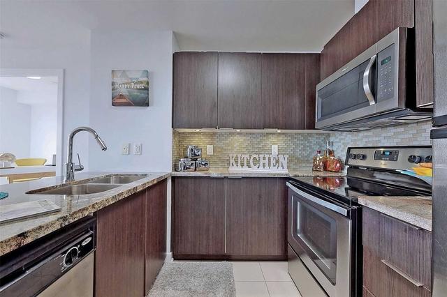 2201 - 5740 Yonge St, Condo with 2 bedrooms, 2 bathrooms and 1 parking in Toronto ON | Image 3