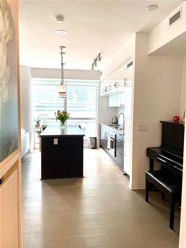 811 - 8 Mercer St, Condo with 2 bedrooms, 2 bathrooms and 1 parking in Toronto ON | Image 17