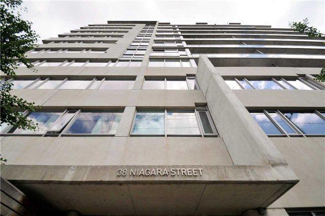 1001 - 38 Niagara St, Condo with 2 bedrooms, 2 bathrooms and 1 parking in Toronto ON | Image 19