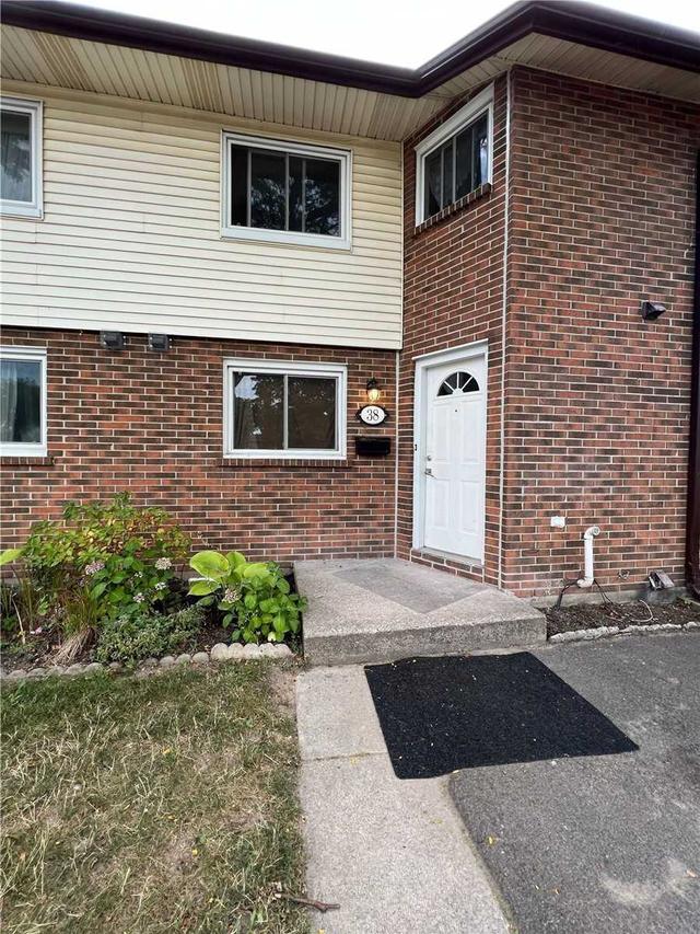 38 - 5982 Dunn St, Townhouse with 3 bedrooms, 2 bathrooms and 1 parking in Niagara Falls ON | Card Image