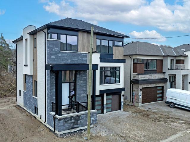 23 Kingwood Lane, House detached with 4 bedrooms, 4 bathrooms and 4 parking in Aurora ON | Image 1