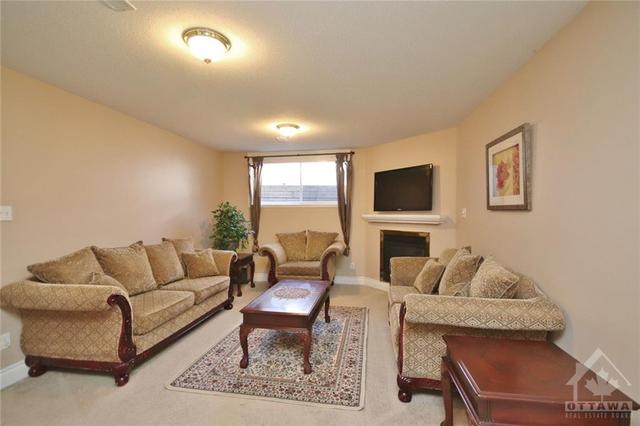 460 Citadel Crescent, Townhouse with 4 bedrooms, 4 bathrooms and 3 parking in Ottawa ON | Image 26