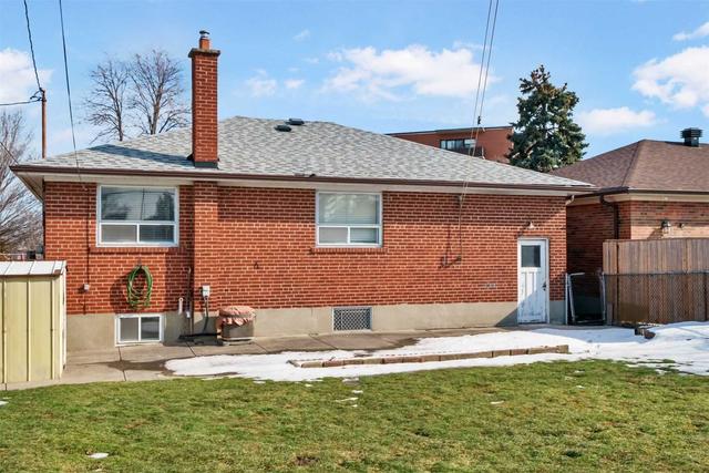 38 Bridesburg Dr, House detached with 3 bedrooms, 2 bathrooms and 4 parking in Toronto ON | Image 17