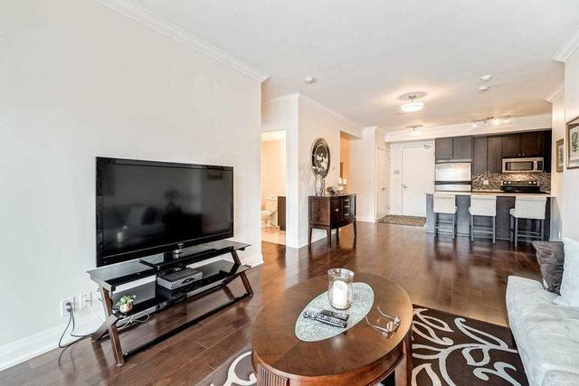 211 - 83 Woodbridge Ave, Condo with 2 bedrooms, 2 bathrooms and 1 parking in Vaughan ON | Image 4
