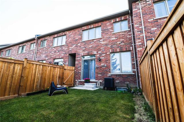 53 Fann Dr, House attached with 3 bedrooms, 3 bathrooms and 2 parking in Brampton ON | Image 24