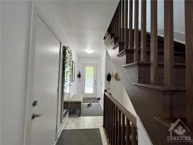 604 Terravita Private, Townhouse with 3 bedrooms, 4 bathrooms and 2 parking in Ottawa ON | Image 8