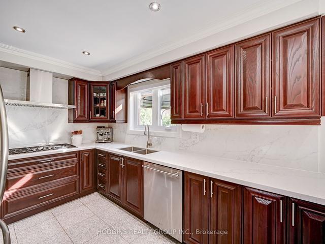 1575 Carrington Rd, House detached with 4 bedrooms, 4 bathrooms and 8 parking in Mississauga ON | Image 10