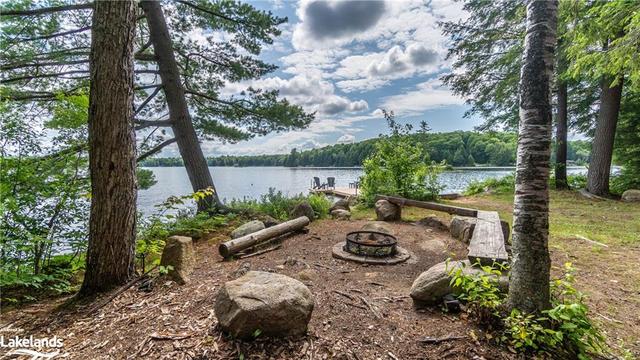 1032 Lakeshore Drive S, House detached with 4 bedrooms, 2 bathrooms and 6 parking in Bracebridge ON | Image 11