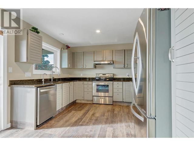4308 Wellington Drive, House detached with 4 bedrooms, 3 bathrooms and 2 parking in Vernon BC | Image 16