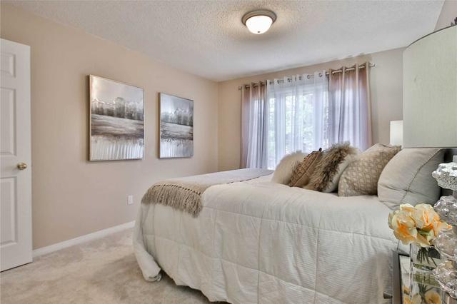 8 Withay Dr, House detached with 4 bedrooms, 3 bathrooms and 4 parking in Ajax ON | Image 17