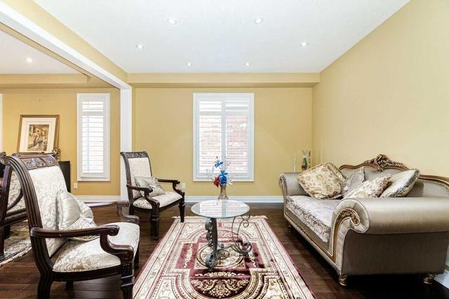 24 Island Grve, House detached with 5 bedrooms, 5 bathrooms and 4 parking in Brampton ON | Image 3