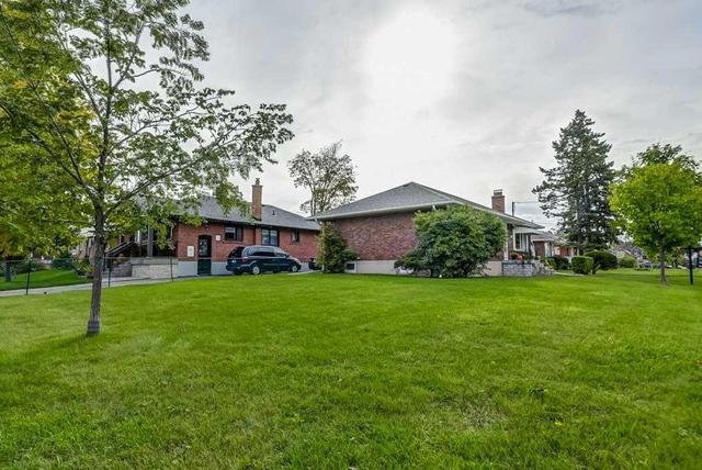 101 Waringstown Dr, House detached with 3 bedrooms, 2 bathrooms and 3 parking in Toronto ON | Image 20
