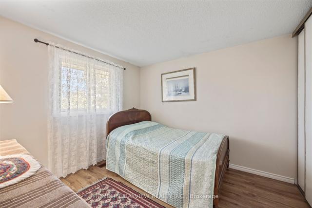 1028 Bauder Cres, House detached with 2 bedrooms, 2 bathrooms and 4 parking in Kingston ON | Image 7