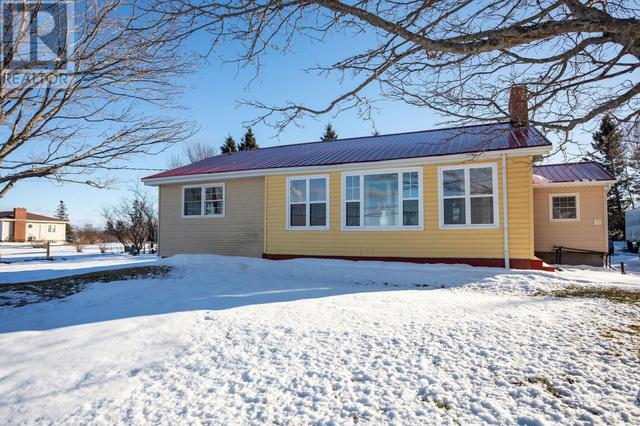 10183 Trans Canada Highway, House detached with 3 bedrooms, 2 bathrooms and null parking in Hazelbrook PE | Image 36