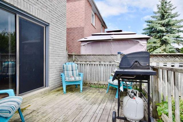 25 Wallace Dr, House detached with 3 bedrooms, 2 bathrooms and 3 parking in Barrie ON | Image 27