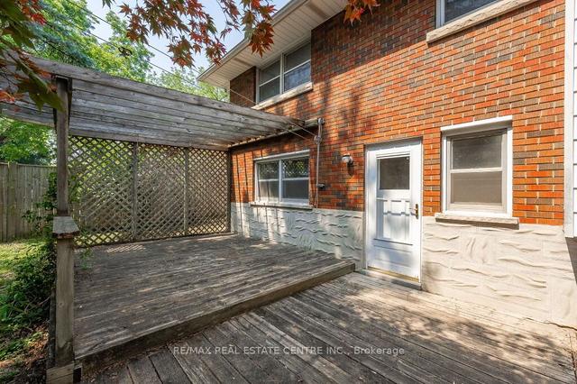 53 Woodside Rd, House detached with 3 bedrooms, 2 bathrooms and 3 parking in Guelph ON | Image 11