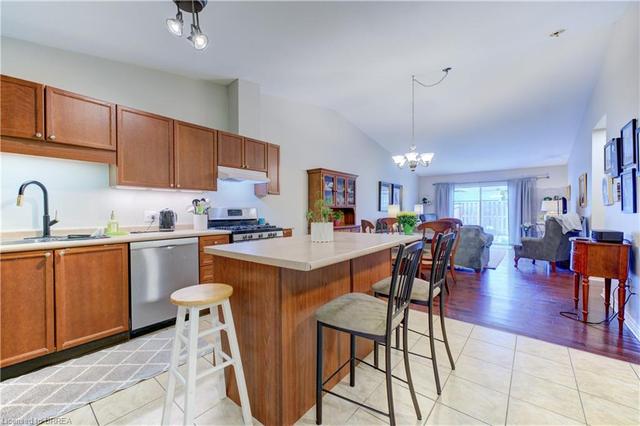 19 - 54 Garden Avenue, House attached with 2 bedrooms, 1 bathrooms and 2 parking in Brantford ON | Image 22