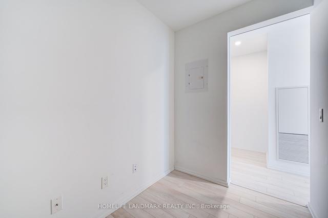4211 - 197 Yonge St, Condo with 1 bedrooms, 1 bathrooms and 1 parking in Toronto ON | Image 18