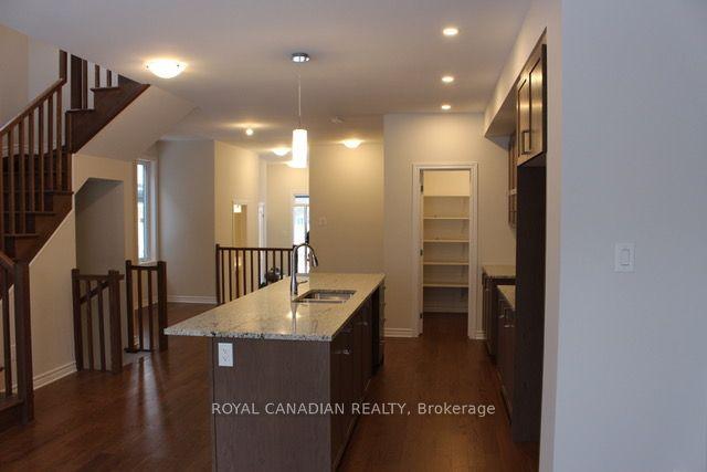 633 Fisher St, House attached with 4 bedrooms, 3 bathrooms and 2 parking in Ottawa ON | Image 30