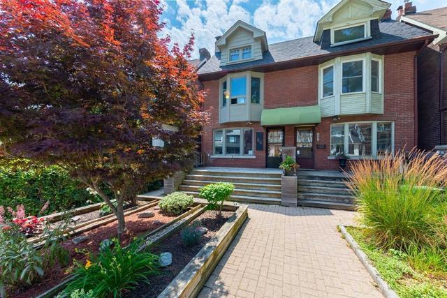 56 Kent Rd, House semidetached with 2 bedrooms, 1 bathrooms and 1 parking in Toronto ON | Image 1